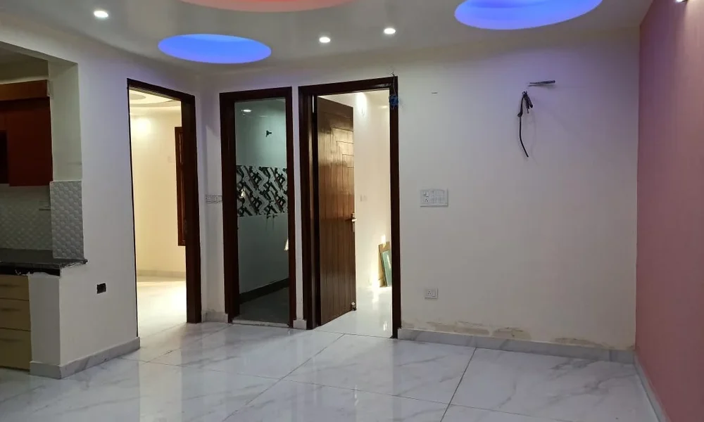 2 BHK Builder Floor near Uttam Nagar East Metro Station
