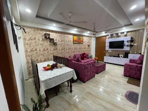 2 BHK Builder floor near Dwarka Mor Metro station